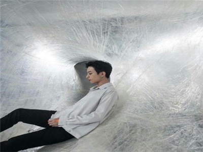 91偷拍與自偷拍的區(qū)別,偷拍揭秘：91與自偷拍有何不同？